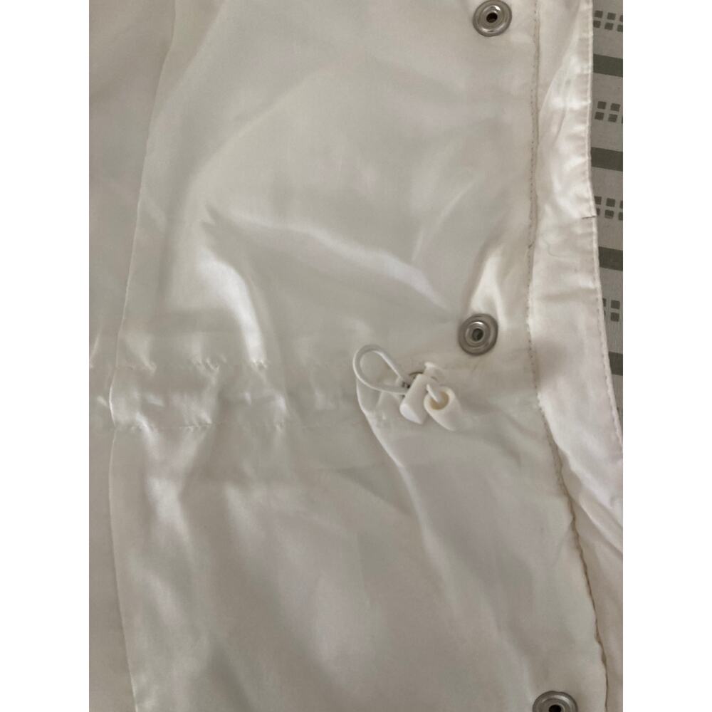 Gap white fitted zipper/snap quilted puffer spring vest with pockets, size M - Picture 8 of 10